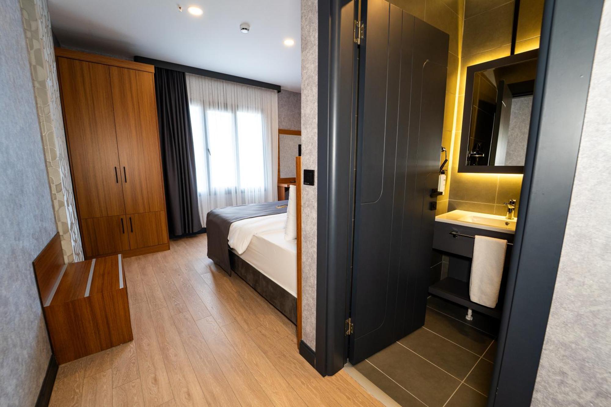 Educity And Atasehir Hotel